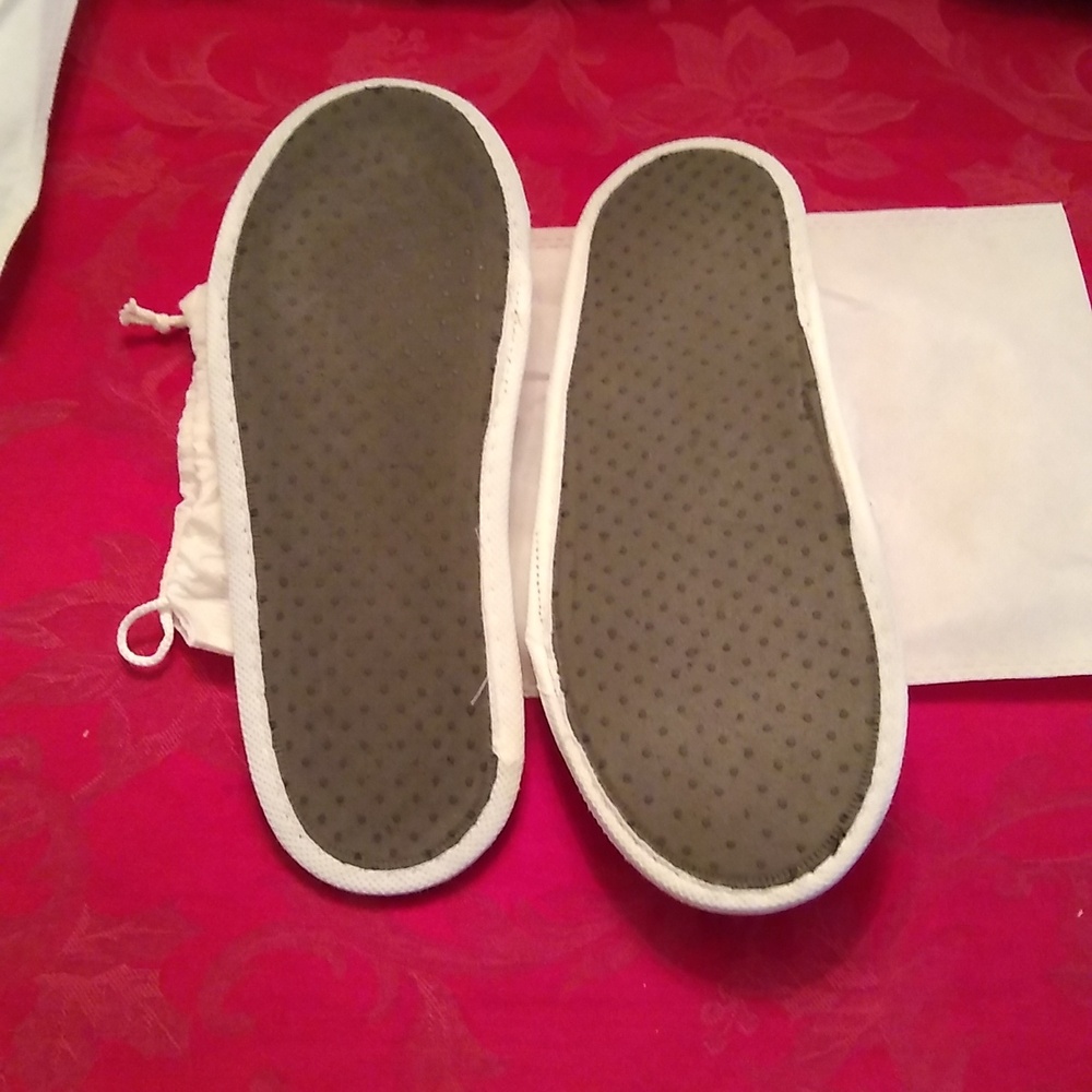 2pr ST.REGIS CAIRO EGYPT Slippers - Picture 3 of 4